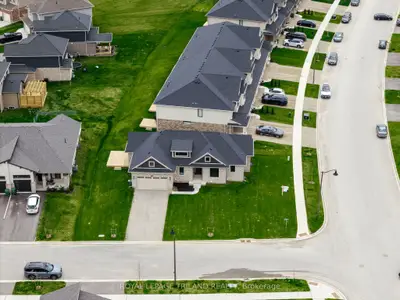 2 Evylean Court, St. Thomas, On N5r 0p6