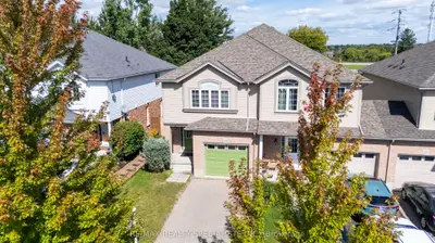 466 Bronco Crescent, Waterloo, On N2k 4k9