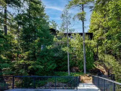 2164 169 Muskoka Road, Gravenhurst, On P1p 1r2
