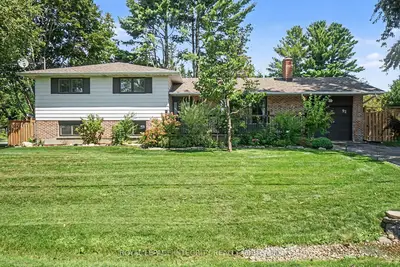 Detached in Stittsville - Munster - Richmond