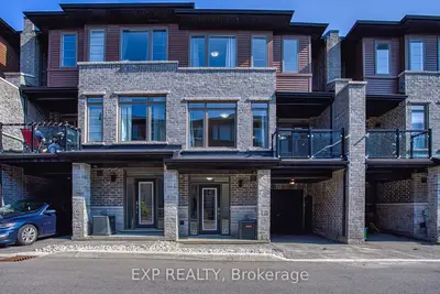 Att/Row/Townhouse in Lincoln