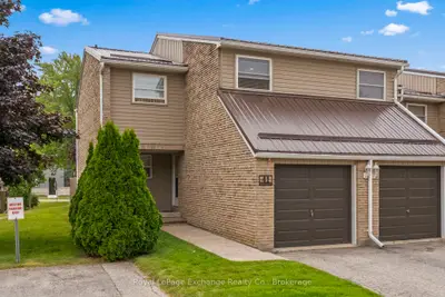 Condo Townhouse in Kincardine