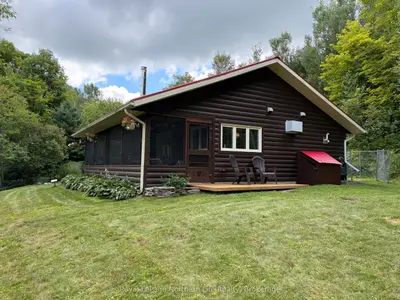 472 O'connor Line, Powassan, On P0h 1z0