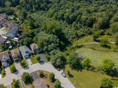 1233 Crosscreek Crescent, London East, On N5y 6h6