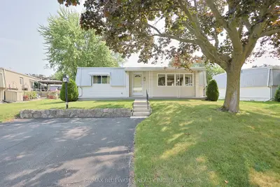 Detached in South Huron