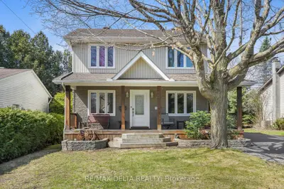 2567 Cleroux Crescent, Blackburn Hamlet, On K1w 1b6