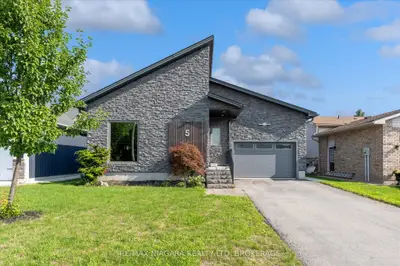 5 Heron Pointe Road, Port Colborne, On L3k 6a9