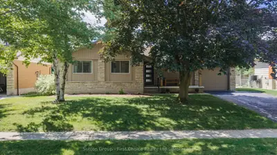 Detached in Stratford