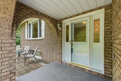 1000 Milburn Crescent, Orleans - Cumberland And Area, On K4c 1c9