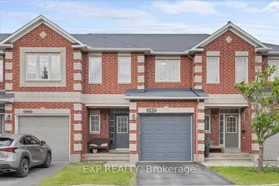 Att/Row/Townhouse in Orleans - Cumberland and Area