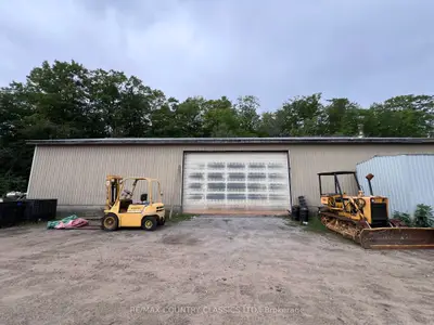 3952 LOOP Road, Highlands East, ON K0L 1X0