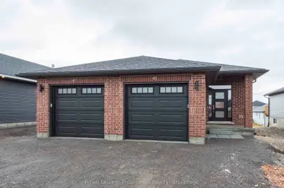Upper Level in Belleville