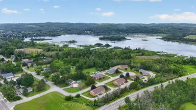 101 Rita Crescent 25, Kawartha Lakes, On K0l 2w0