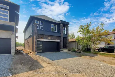 127 Laugher Avenue, Welland, On L3b 0n6