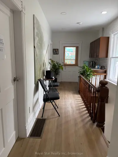 87 Waterloo Avenue, Guelph, On N1h 3h6