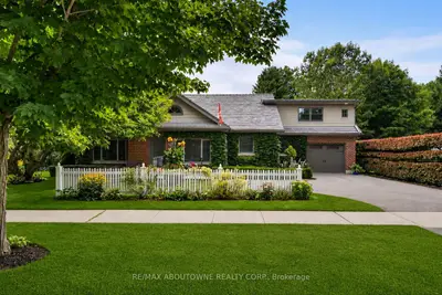 23 Alice Street E, Blue Mountains, On N0h 2p0