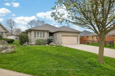 57 Wendy Calder Place, Woodstock, On N4t 1t4