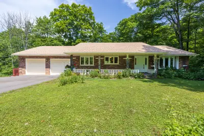 120 Rankin Lake Road, Seguin, On P2a 0b2