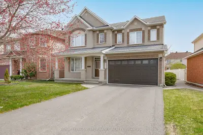 Detached in Orleans - Convent Glen and Area