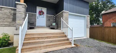 6 Union Street, Lansdowne Village, On K0e 1l0