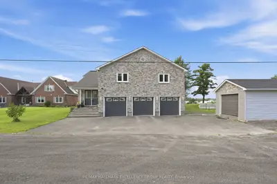 2985 LEO Lane, Orleans - Cumberland and Area, ON K4C 1A6