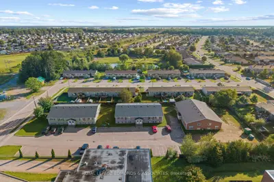 5 Renfrew Street, Petawawa, On K8h 0b6