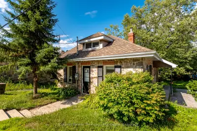 60 West Road, Huntsville, On P1h 1l8