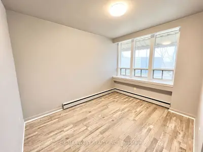 55 John Street N, Thorold, On L2v 2s7