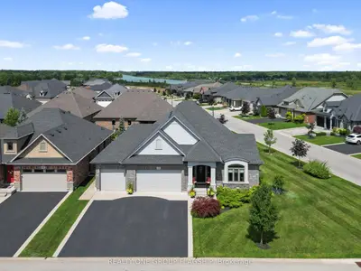 104 Berwick Trail, Welland, On L3b 0c8