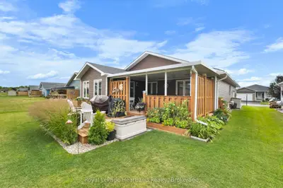 8 Windward Way N, Ashfield-colborne-wawanosh, On N7a 0b2