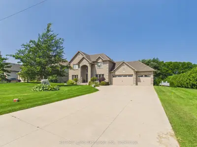 Detached in Huron-Kinloss