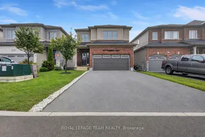109 Falabella Street, Stittsville - Munster - Richmond, On K2s 0x7