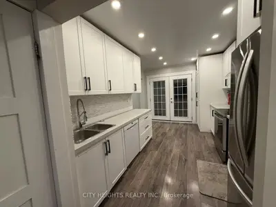 22 Harvey Street, Hamilton, On L8l 2l8