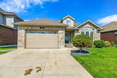 402 Fairway Road, Woodstock, On N4t 0e1
