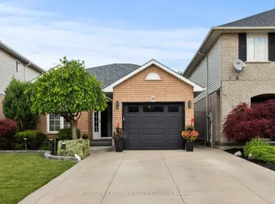 40 Bridgette Drive, Hamilton, On L9a 5j8