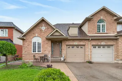 47 Hannon Crescent, Hamilton, On L0r 1p0
