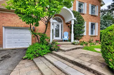 9 Kintail Court, Stittsville - Munster - Richmond, On K2s 1g8
