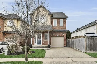 35 Willowbanks Terrace, Hamilton, On L8e 0c3