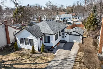 426 Wolsely Street, Peterborough, On K9h 5a5