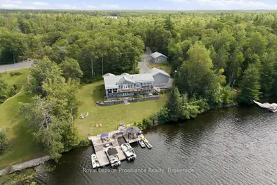 Detached in Havelock-Belmont-Methuen
