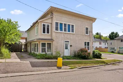 403 Mackay Street, Pembroke, On K8a 1e3