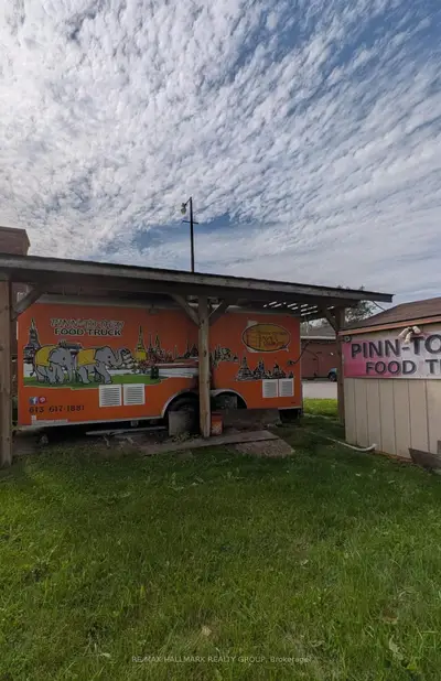 4100 Albion Road W 8, Blossom Park - Airport And Area, On K1t 3w1