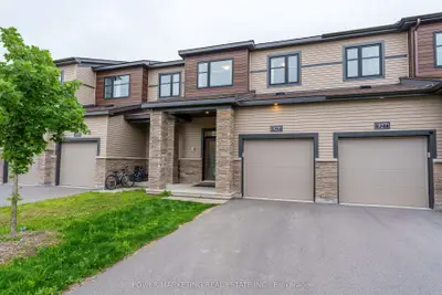 925 Athenry Court, Barrhaven, On K2j 7c9
