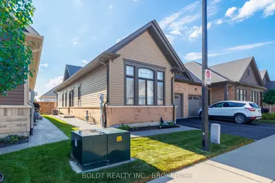 35 Cosmopolitan Common, St. Catharines, On L2m 0b8