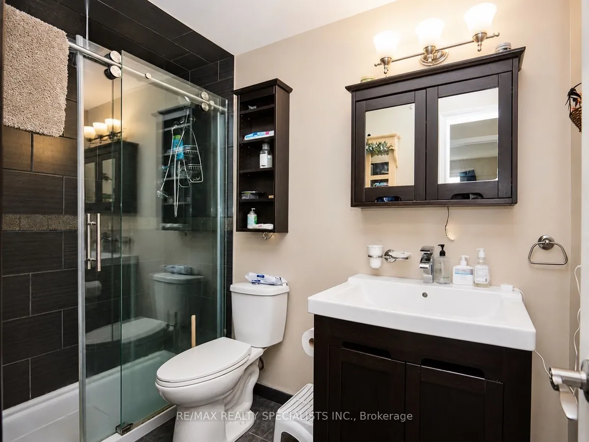 512 First Avenue, Welland, On L3c 6a7