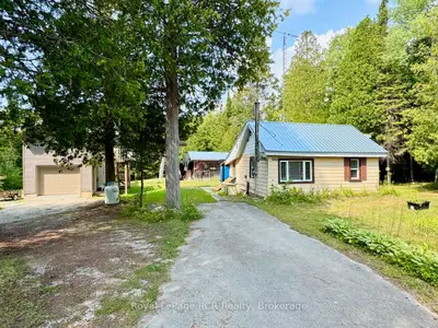 568 Stokes Bay Road, Northern Bruce Peninsula, On N0h 1w0