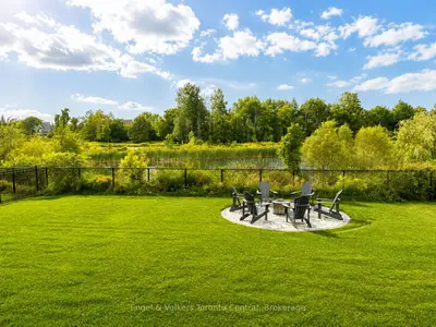 160 SPRINGSIDE Crescent, Blue Mountains, ON L9Y 5L3