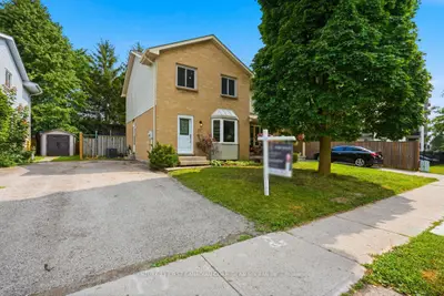 33 ASHLEY Crescent, London South, ON N6E 3P7