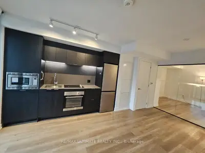 1 Jarvis Street 809, Hamilton, On L8r 0a8