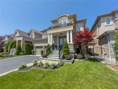 80 Sutherland Crescent, Hamilton, On L9k 0g9